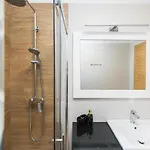 Mihael House - Three Bedroom With Jacuzzi * Ζαντάρ