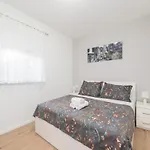 Mihael House - Three Bedroom With Jacuzzi Σπίτι διακοπών