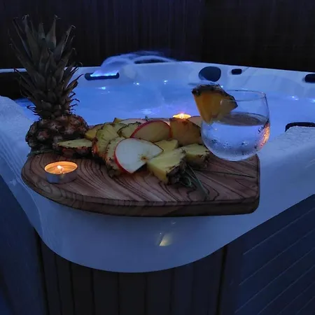 Mihael House - Three Bedroom With Jacuzzi * 자다르